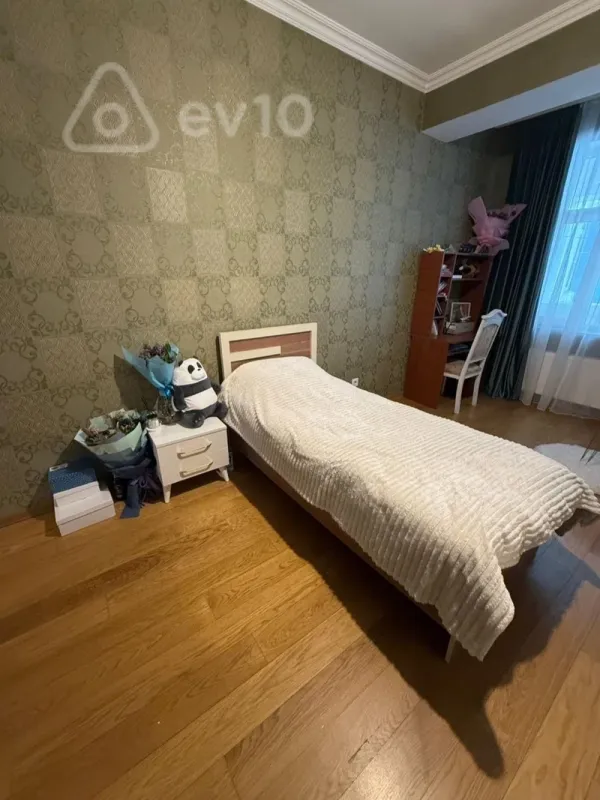 Kirayə verilir 3 otaqlı yeni tikili 110 m²