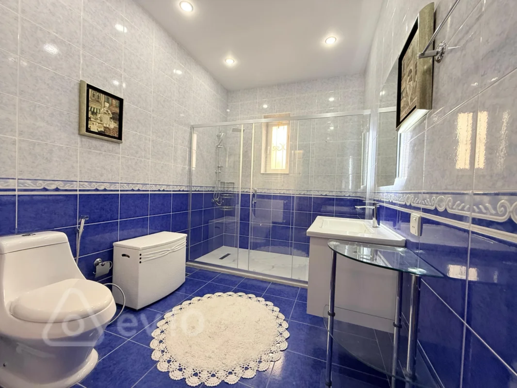 Satılır 4 otaqlı həyət evi 381 m²