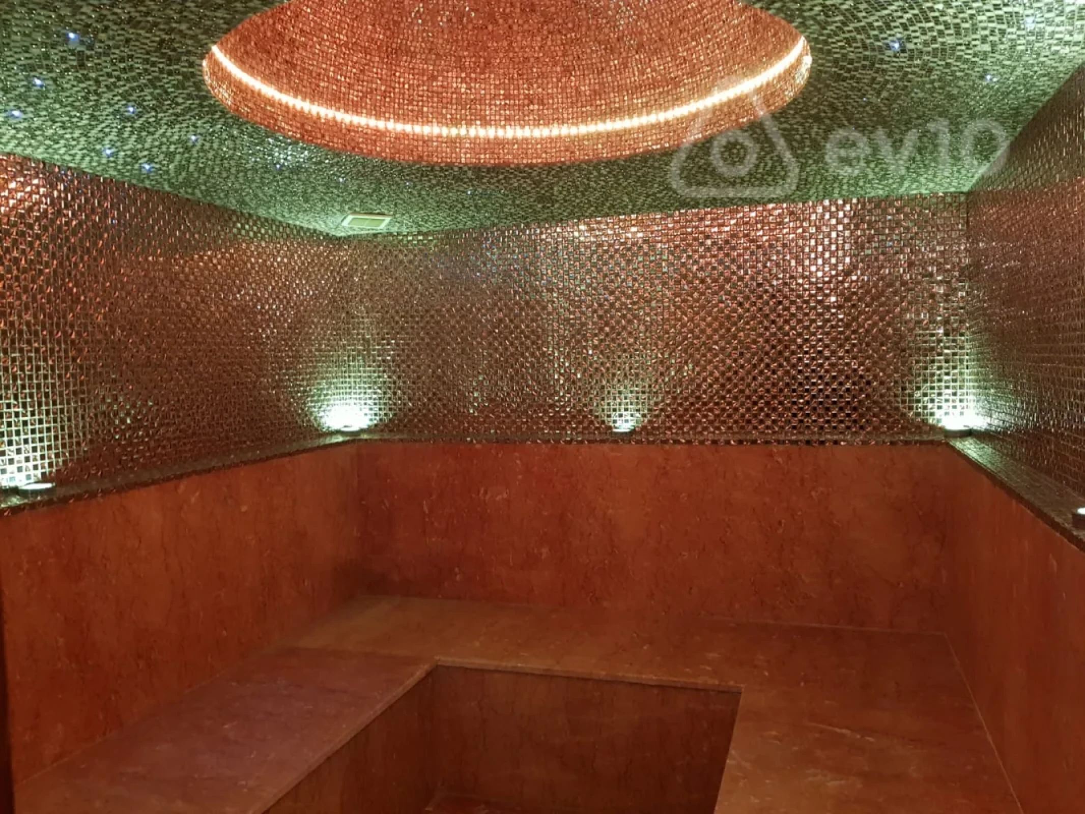 Satılır 4 otaqlı həyət evi 381 m²