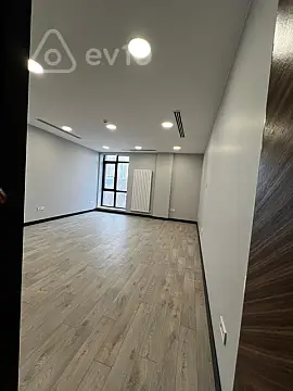 Kirayə verilir 1 otaqlı ofis 78 m²