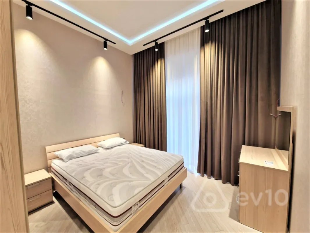 Kirayə verilir 3 otaqlı yeni tikili 100 m²