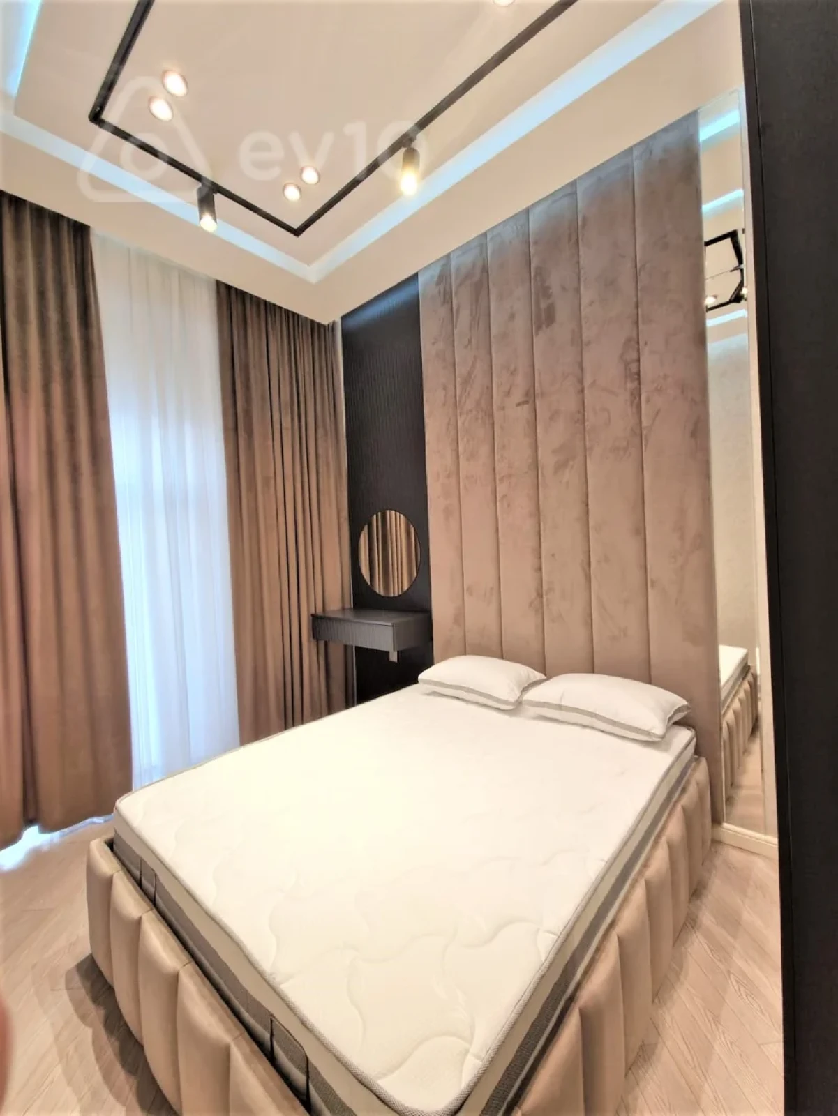 Kirayə verilir 3 otaqlı yeni tikili 100 m²