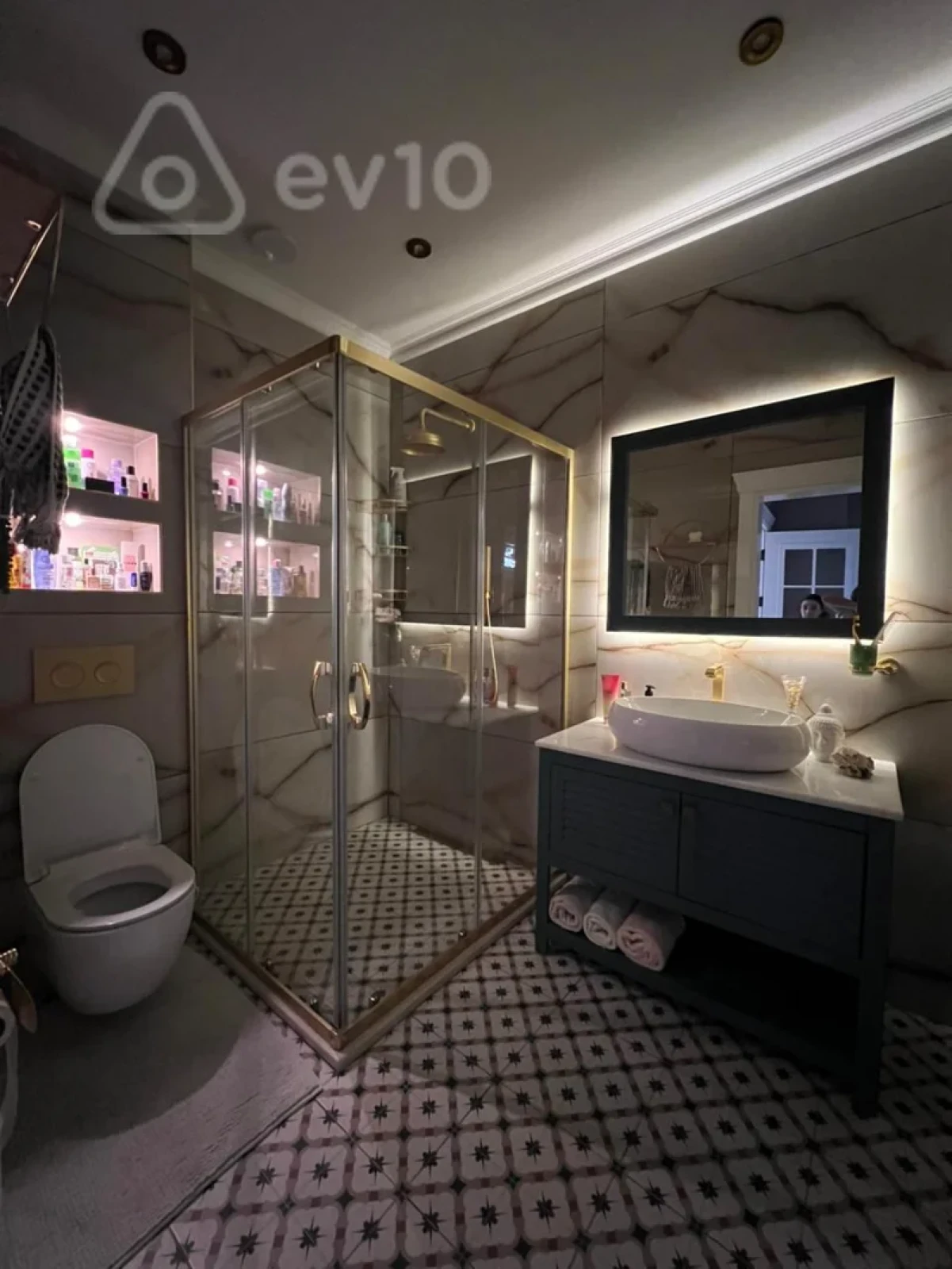 Kirayə verilir 2 otaqlı yeni tikili 160 m²