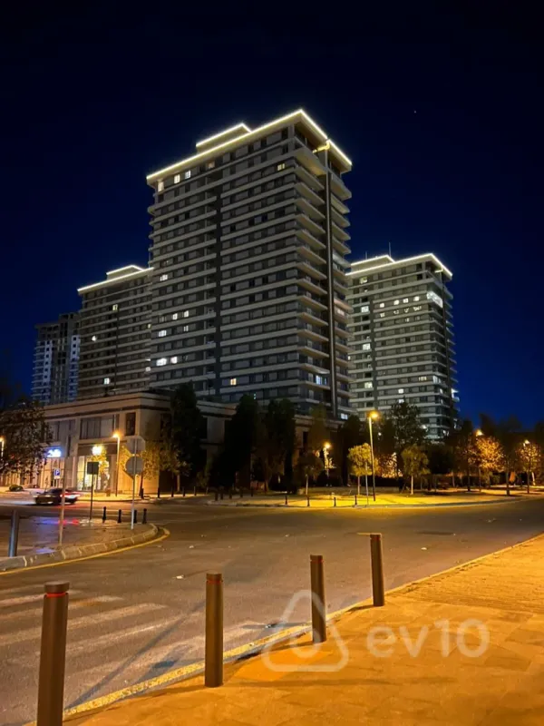 Kirayə verilir 2 otaqlı yeni tikili 160 m²