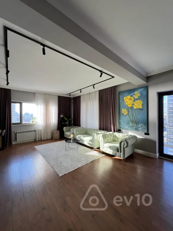 Kirayə verilir 2 otaqlı yeni tikili 160 m²