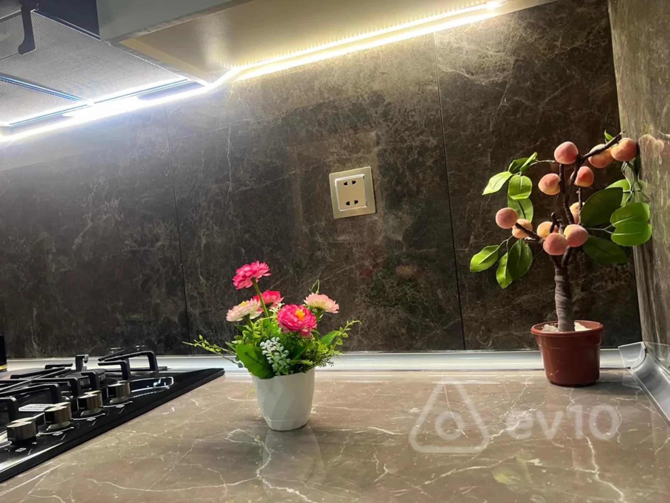 Satılır 3 otaqlı yeni tikili 95 m²