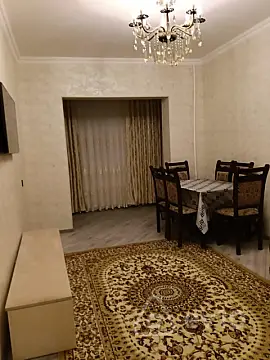 Kirayə verilir 2 otaqlı köhnə tikili 76 m²