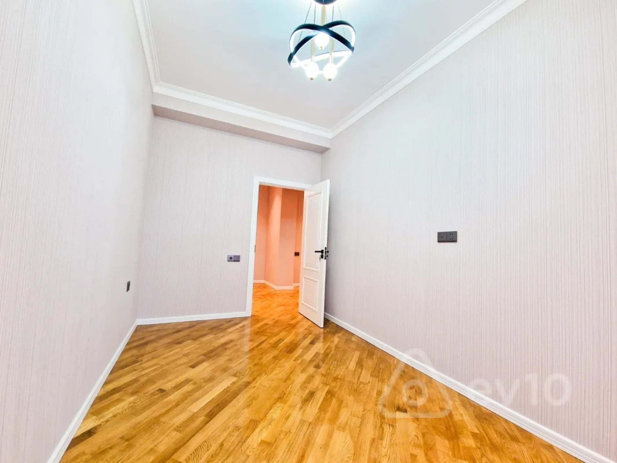 Satılır 2 otaqlı yeni tikili 63 m²