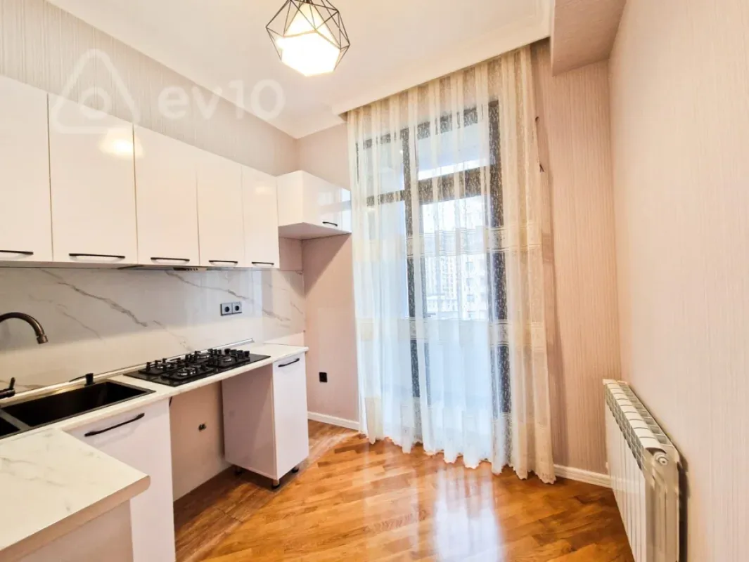 Satılır 2 otaqlı yeni tikili 63 m²