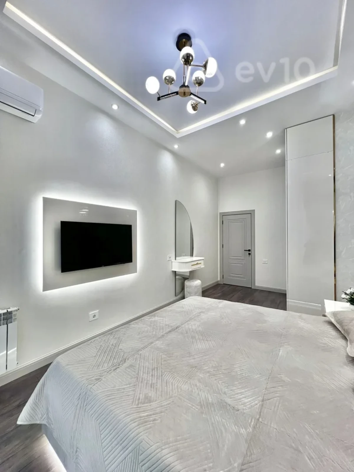 Kirayə verilir 2 otaqlı yeni tikili 75 m²