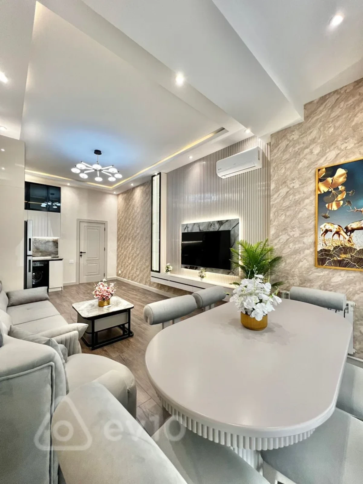 Kirayə verilir 2 otaqlı yeni tikili 75 m²