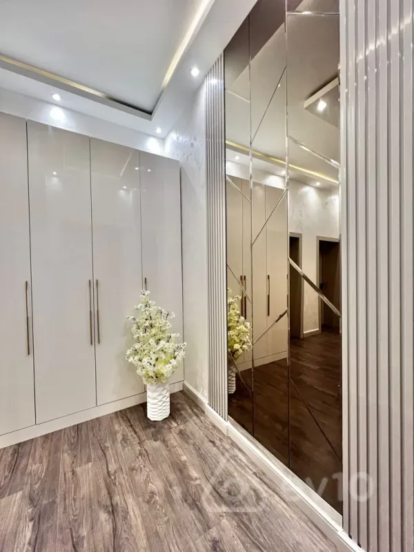 Kirayə verilir 2 otaqlı yeni tikili 75 m²