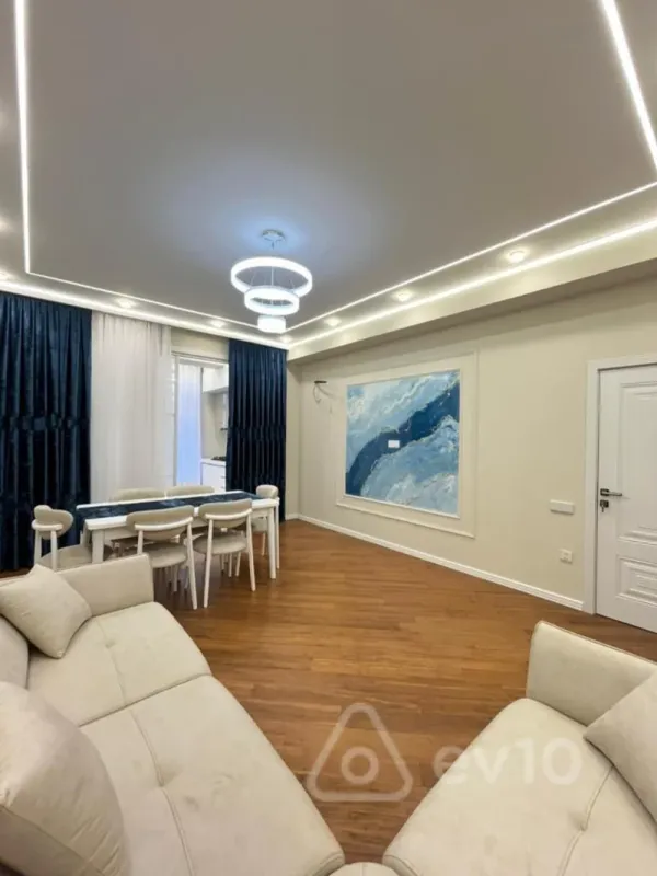 Satılır 2 otaqlı yeni tikili 70 m²