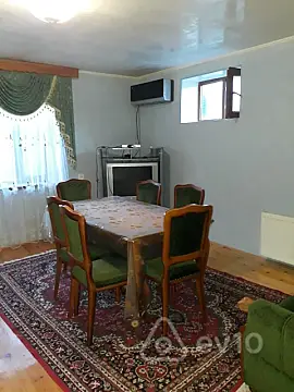 Satılır 4 otaqlı həyət evi 283 m²