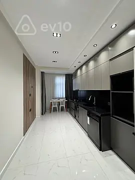 Satılır 4 otaqlı yeni tikili 170 m²