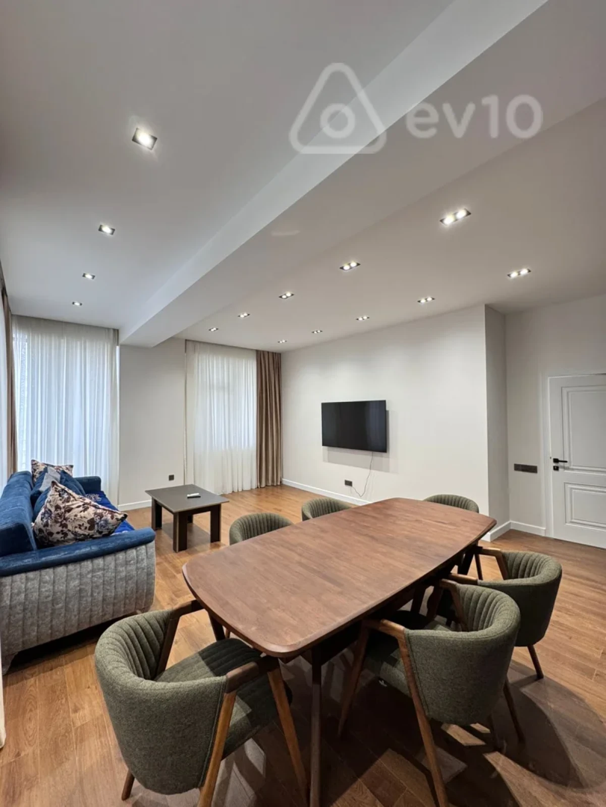 Satılır 4 otaqlı yeni tikili 170 m²