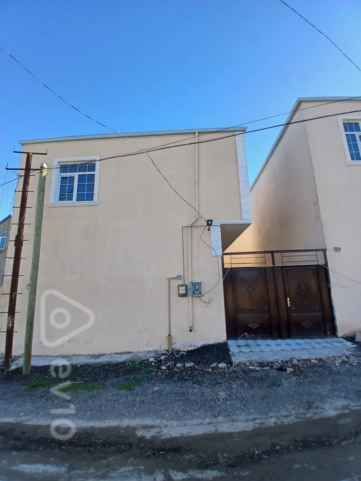 Satılır 4 otaqlı həyət evi 100 m²