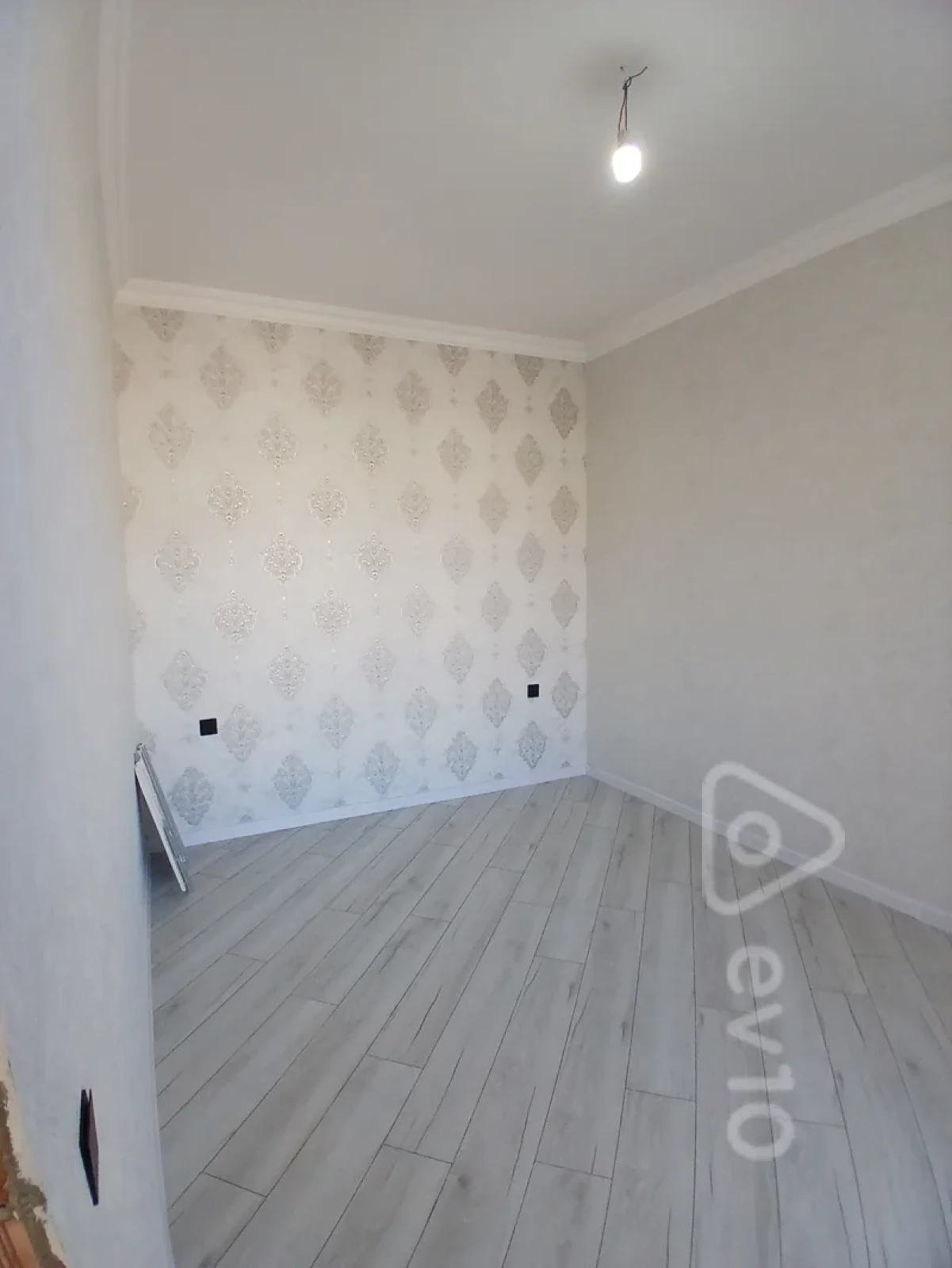Satılır 4 otaqlı həyət evi 100 m²