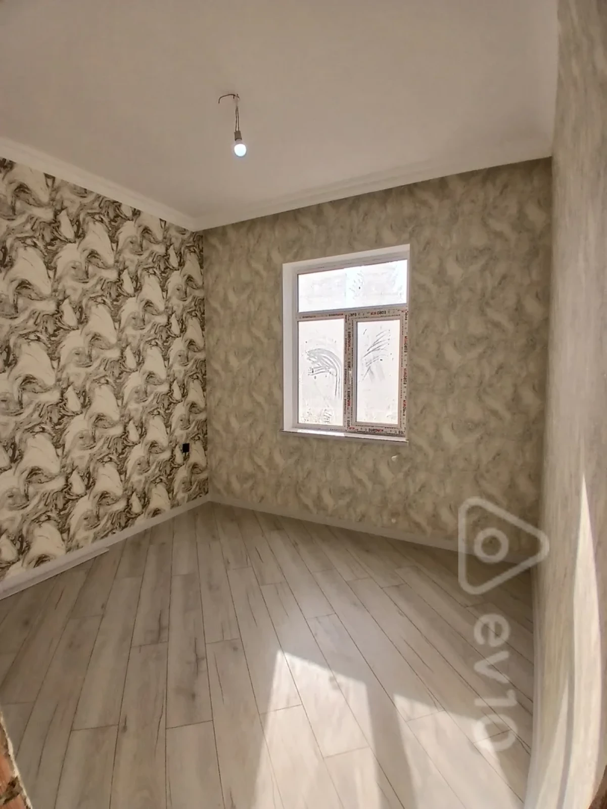 Satılır 4 otaqlı həyət evi 100 m²