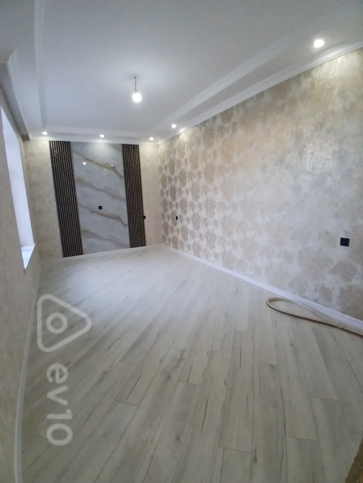 Satılır 5 otaqlı həyət evi 190 m²
