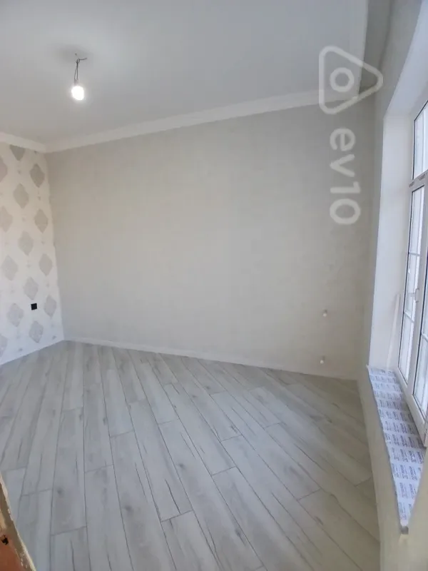 Satılır 5 otaqlı həyət evi 190 m²