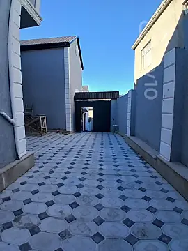 Satılır 5 otaqlı həyət evi 190 m²