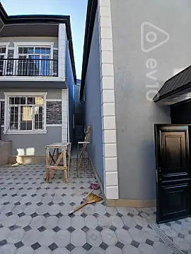 Satılır 5 otaqlı həyət evi 190 m²