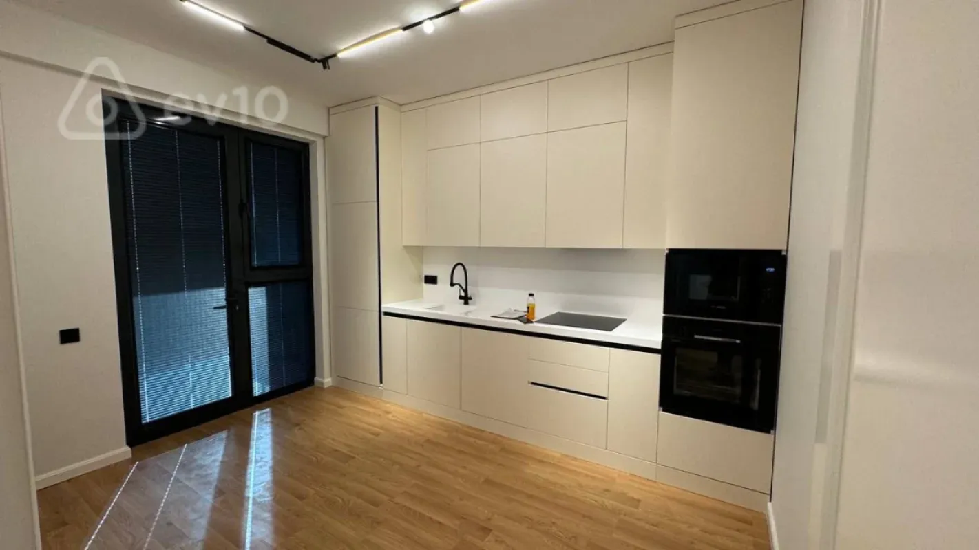 Kirayə verilir 2 otaqlı yeni tikili 90 m²