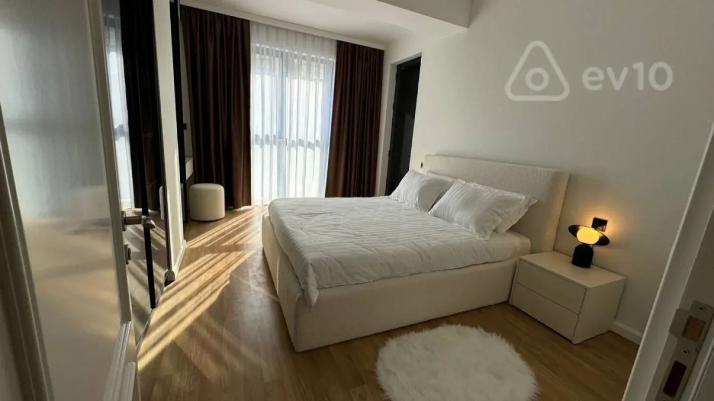 Kirayə verilir 2 otaqlı yeni tikili 90 m²