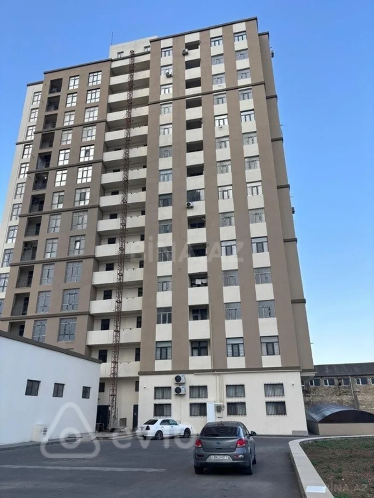 Kirayə verilir 2 otaqlı yeni tikili 82 m²