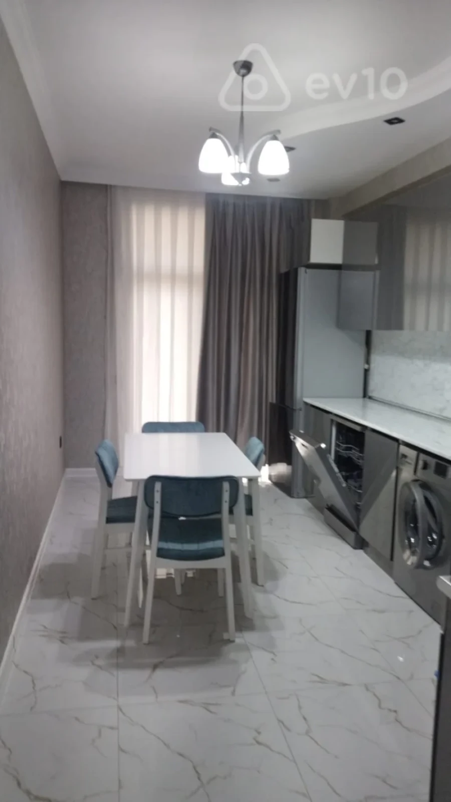 Kirayə verilir 2 otaqlı yeni tikili 82 m²
