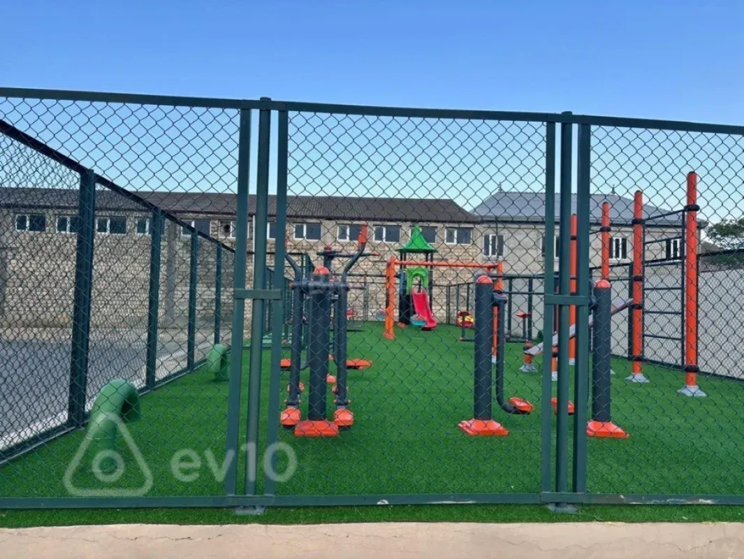 Kirayə verilir 2 otaqlı yeni tikili 82 m²