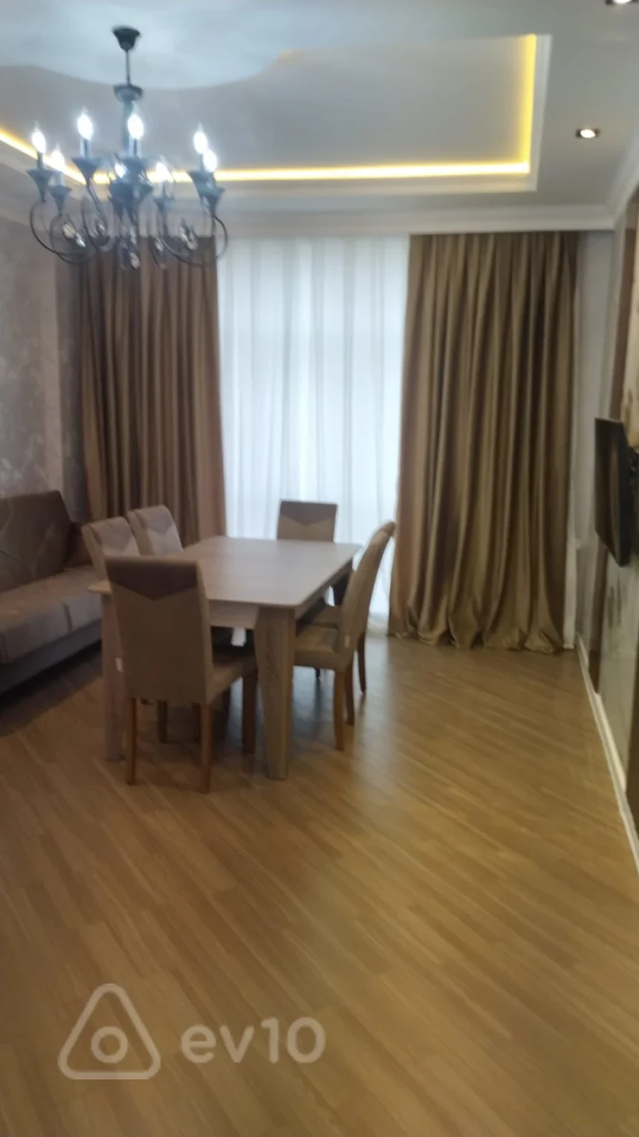 Kirayə verilir 2 otaqlı yeni tikili 82 m²