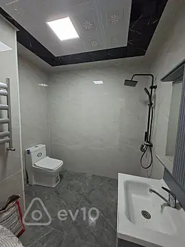 Satılır 3 otaqlı yeni tikili 80 m²