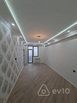 Satılır 3 otaqlı yeni tikili 80 m²