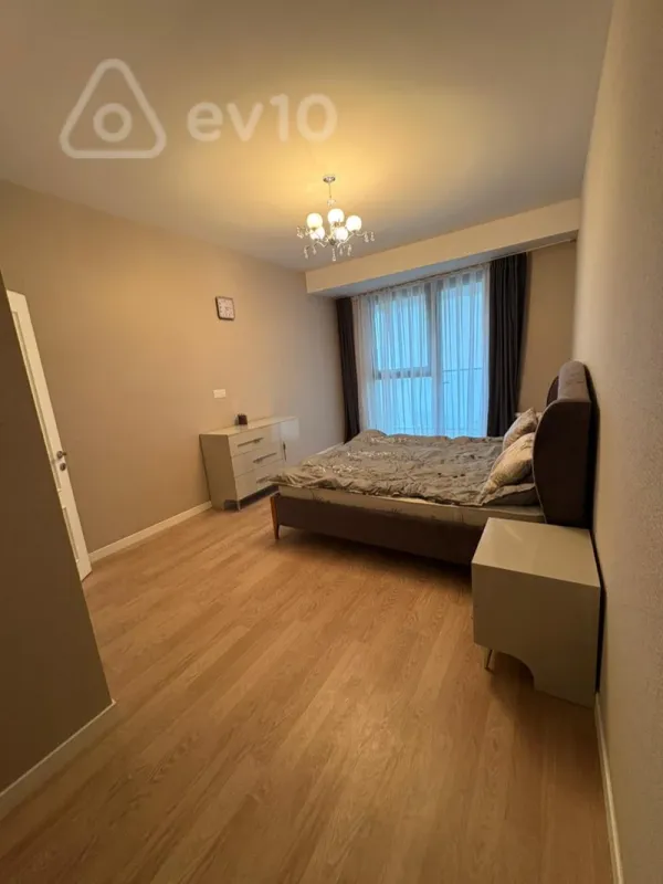 Kirayə verilir 2 otaqlı yeni tikili 70 m²