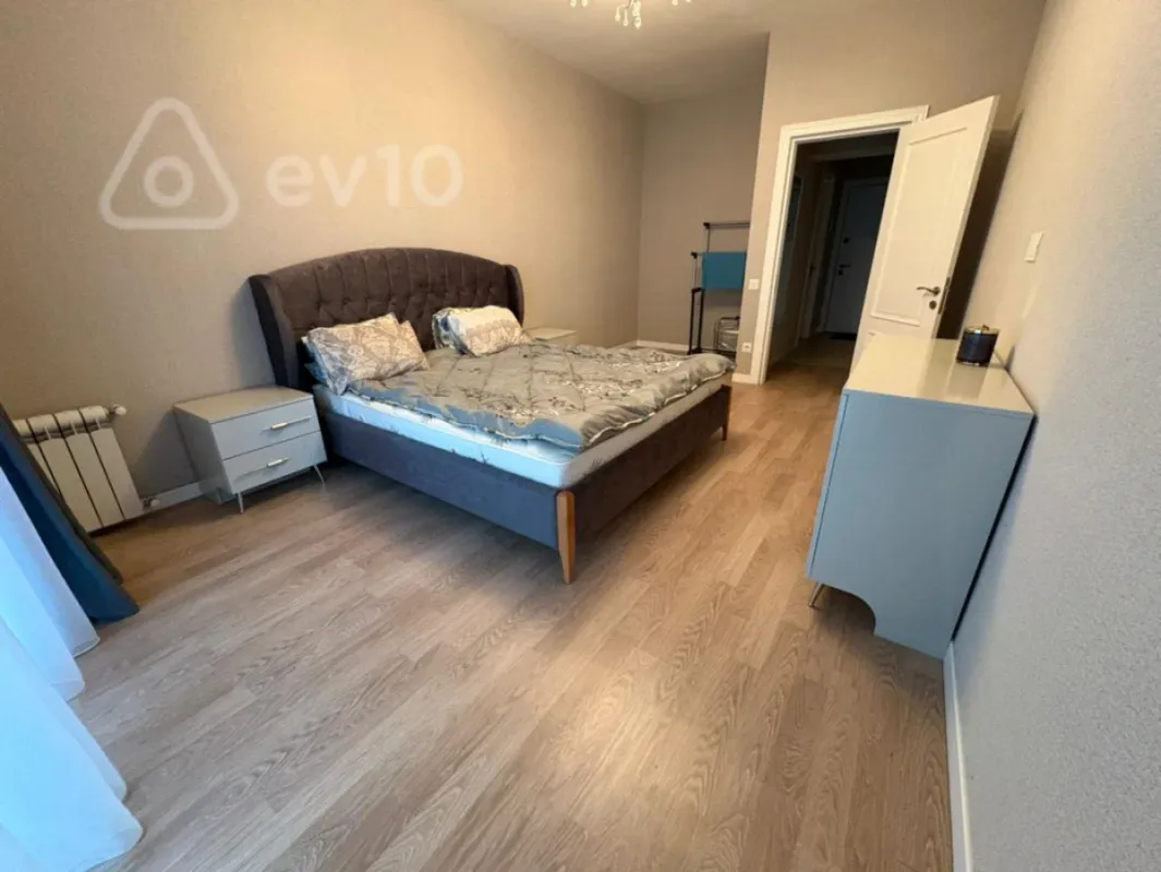 Kirayə verilir 2 otaqlı yeni tikili 70 m²