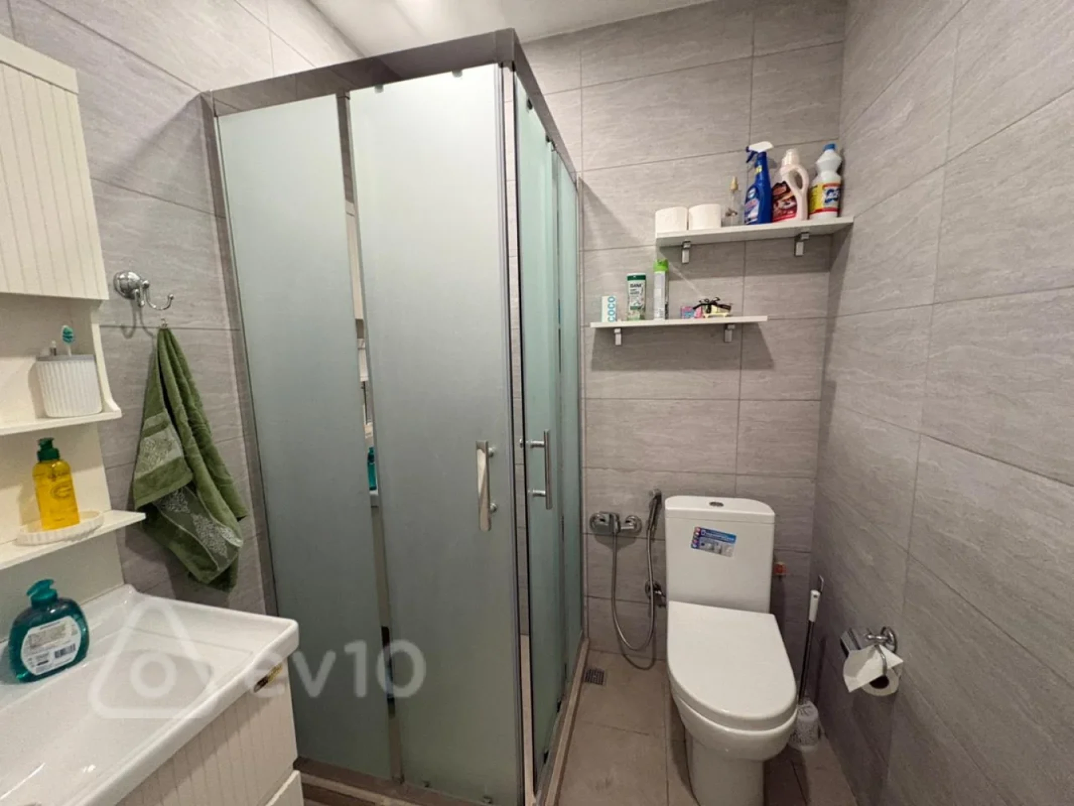 Kirayə verilir 2 otaqlı yeni tikili 70 m²