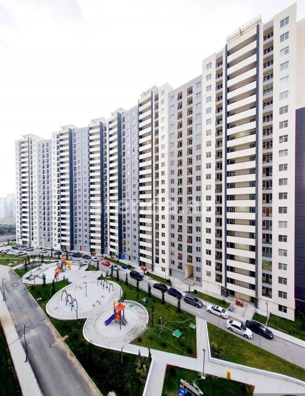 Satılır 2 otaqlı yeni tikili 92 m²