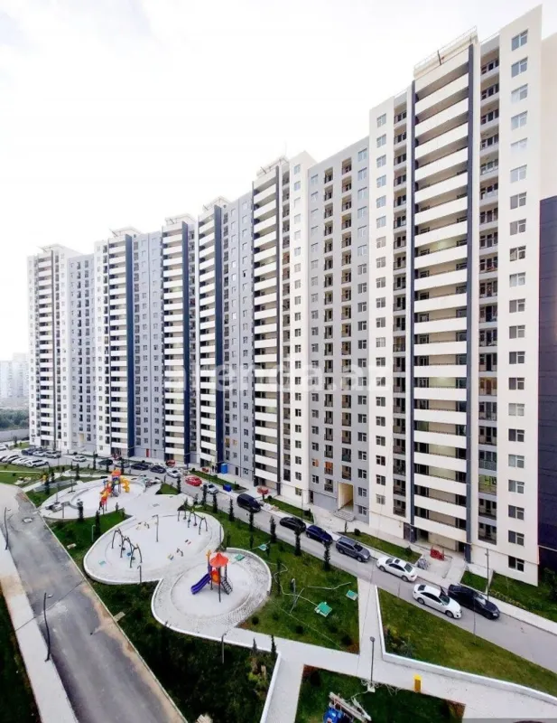 Satılır 2 otaqlı yeni tikili 92 m²