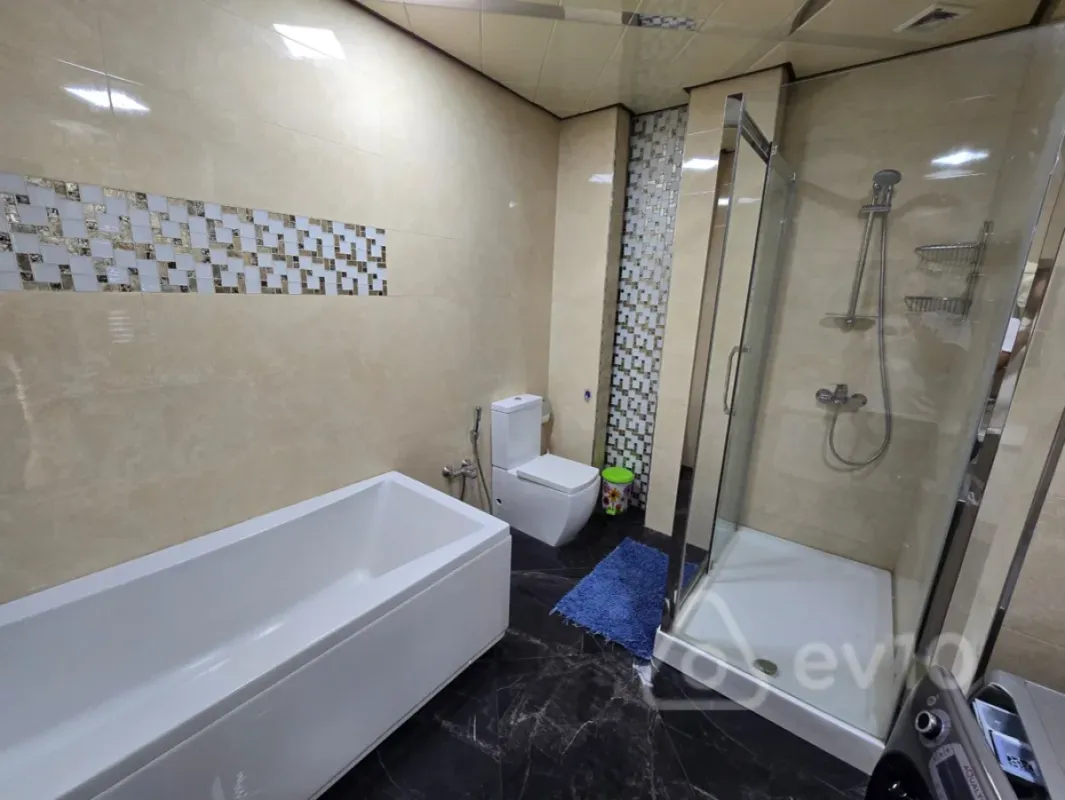 Kirayə verilir 4 otaqlı yeni tikili 180 m²