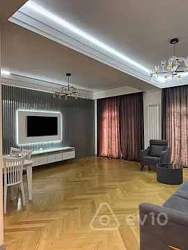 Kirayə verilir 3 otaqlı yeni tikili 180 m²