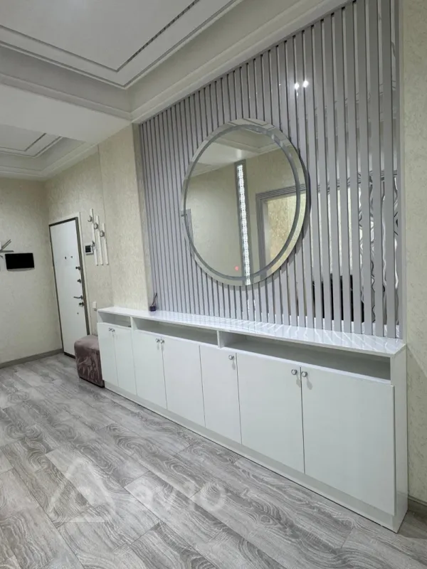 Kirayə verilir 3 otaqlı yeni tikili 180 m²