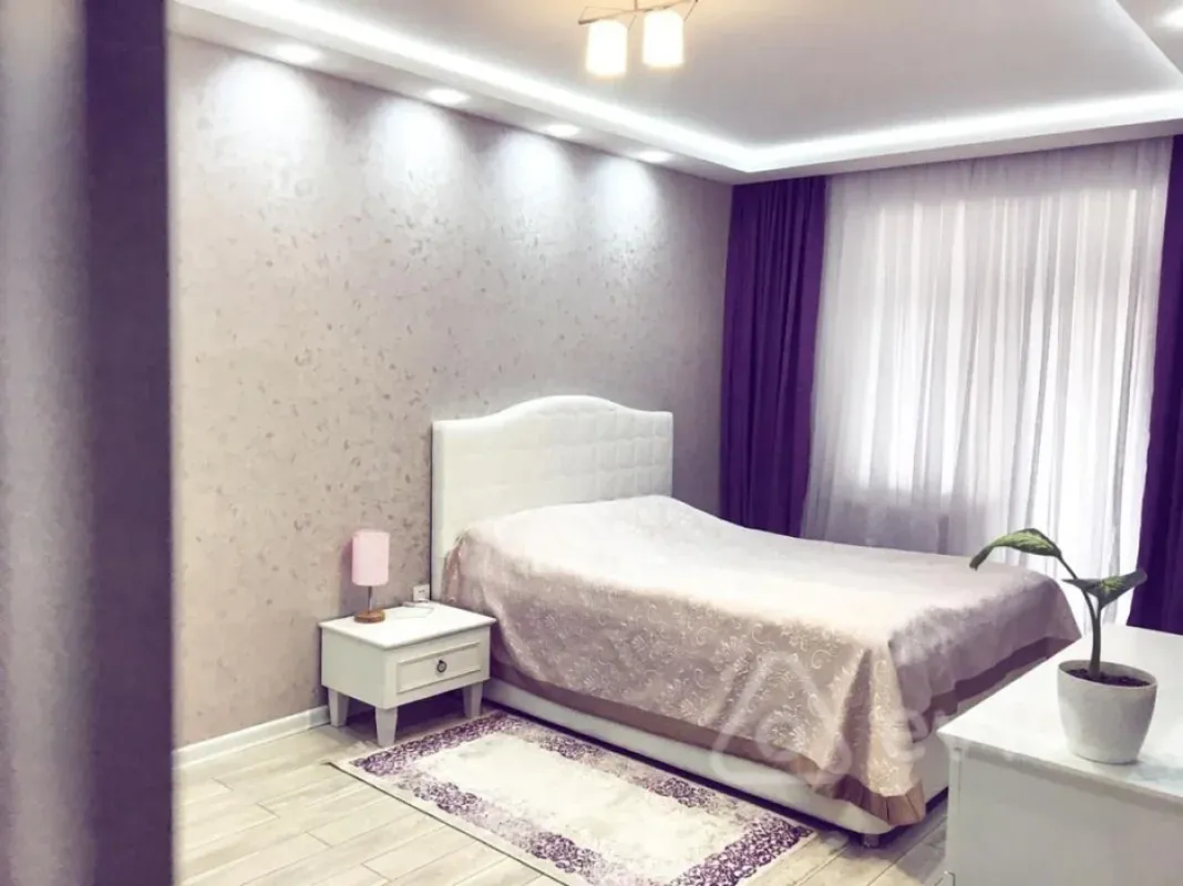 Satılır 2 otaqlı yeni tikili 75 m²