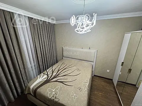 Satılır 3 otaqlı köhnə tikili 75 m²
