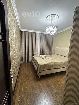 Satılır 3 otaqlı köhnə tikili 75 m²