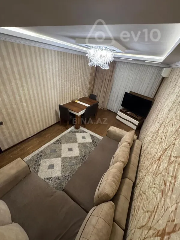 Satılır 3 otaqlı köhnə tikili 75 m²