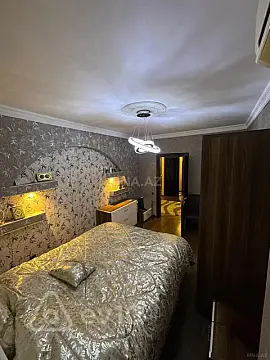 Satılır 3 otaqlı köhnə tikili 75 m²