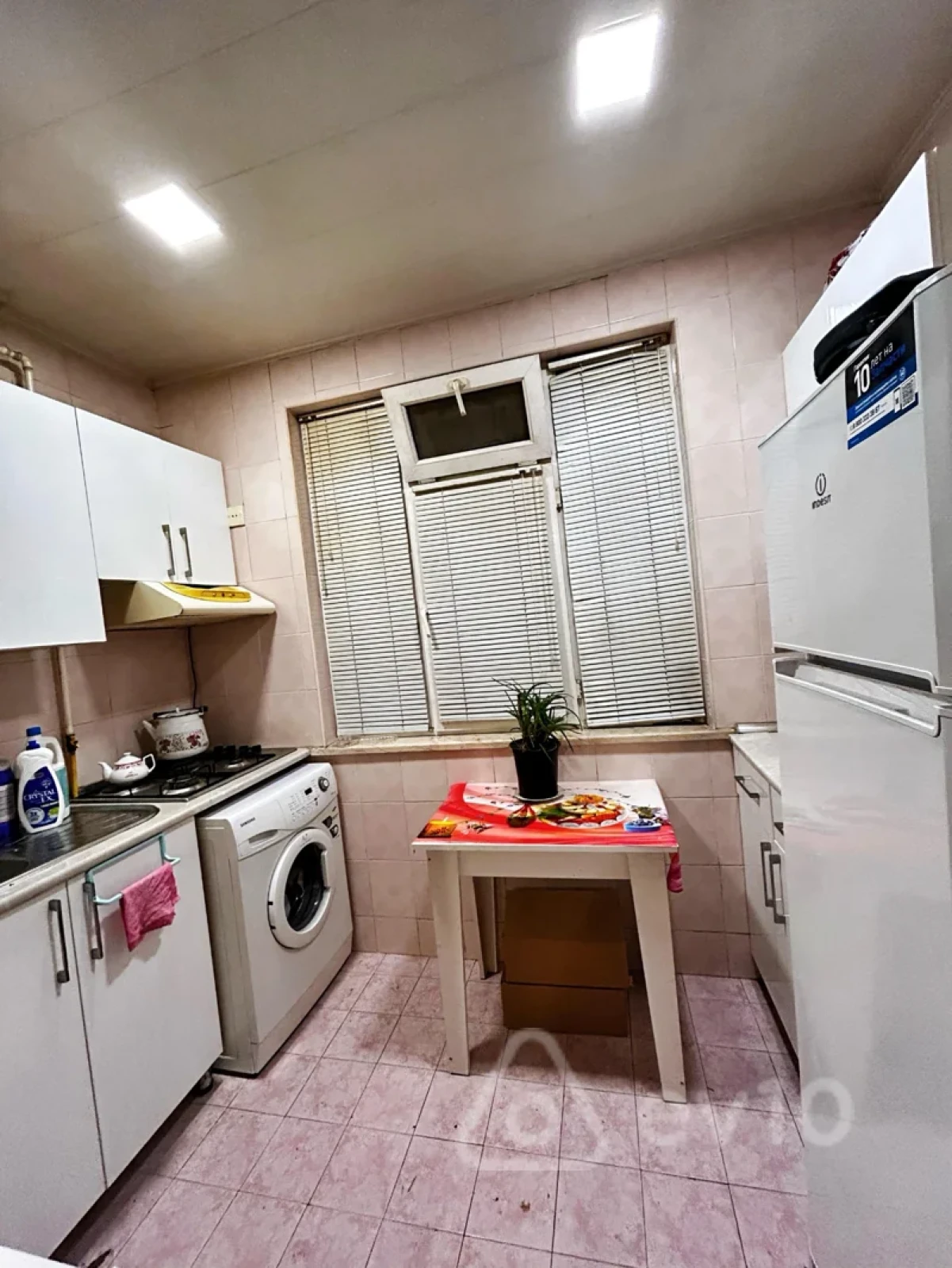 Kirayə verilir 2 otaqlı köhnə tikili 65 m²