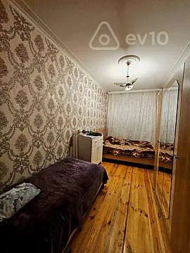Kirayə verilir 2 otaqlı köhnə tikili 65 m²